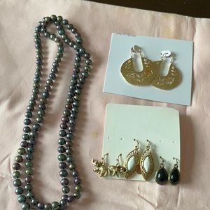 Glass Beaded Necklace, 4 Pairs of Earrings, Gorgeous Set 💙💚💕❤️🔥❤️💕💚